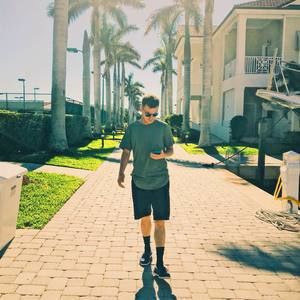 Meet your Posher, Ethan